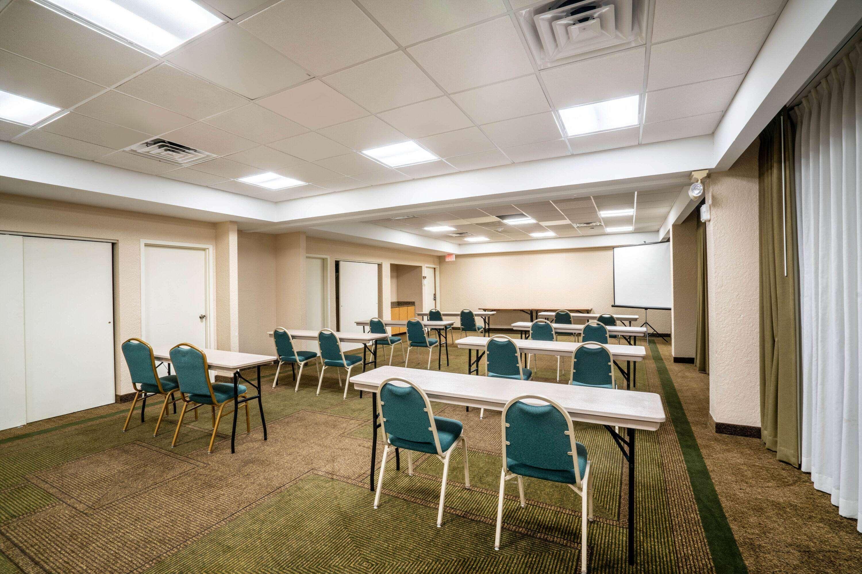 La Quinta By Wyndham Nashville Airport/Opryland Exterior photo